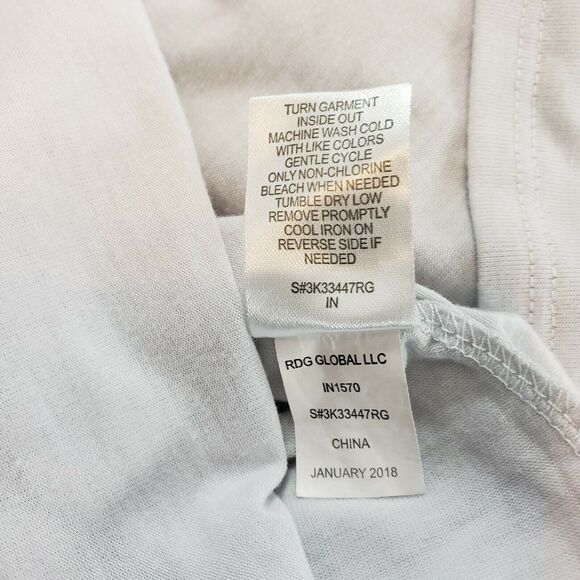 Jessica Simpson The Warm Up Split Back Graphic Tank Top Glowing White Size M - Picture 3 of 10